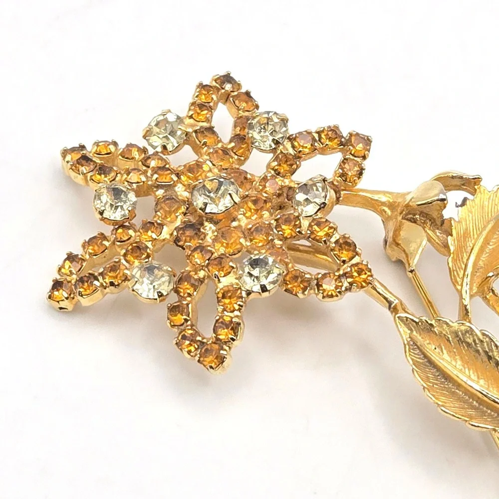 Vintage Gold Tone Honey Rhinestone Flower Brooch Pin Mid Century‎ Floral Jewelry